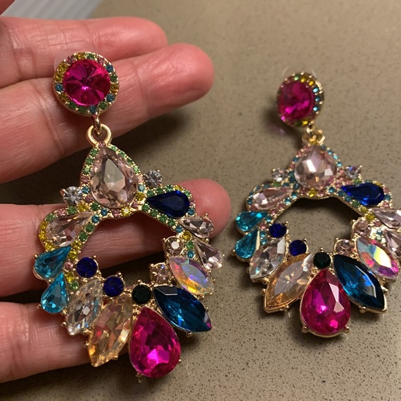 NWOT Chandelier Cubic Zirconia Drop Earrings - Picture 8 of 8